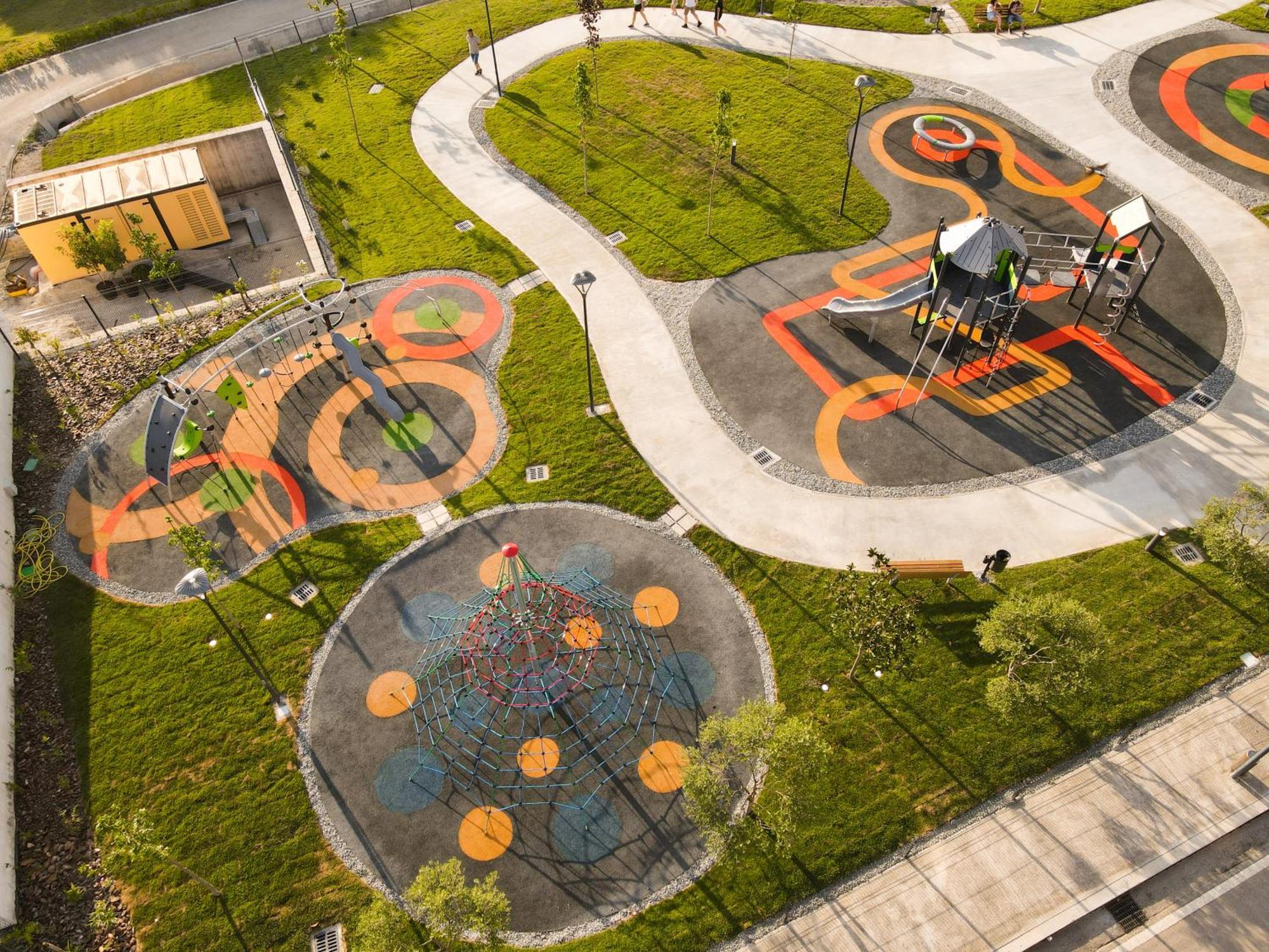 Mk Hotel Tirana Rinas ภายนอก รูปภาพ Aerial view of the park